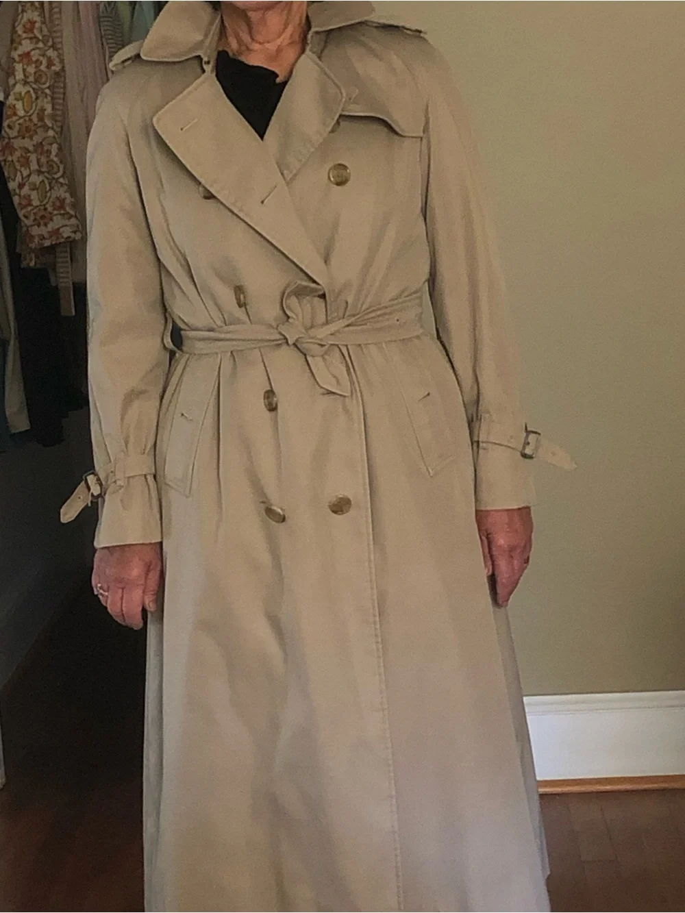 Burberry Beige Double-Breasted Trench Coat - Picture 2 of 13